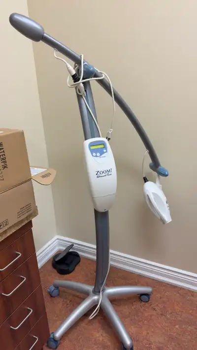 Philips Zoom!professional teeth whitening system , View more