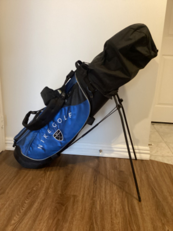 Golf club set with bag in Golf in City of Toronto - Image 2