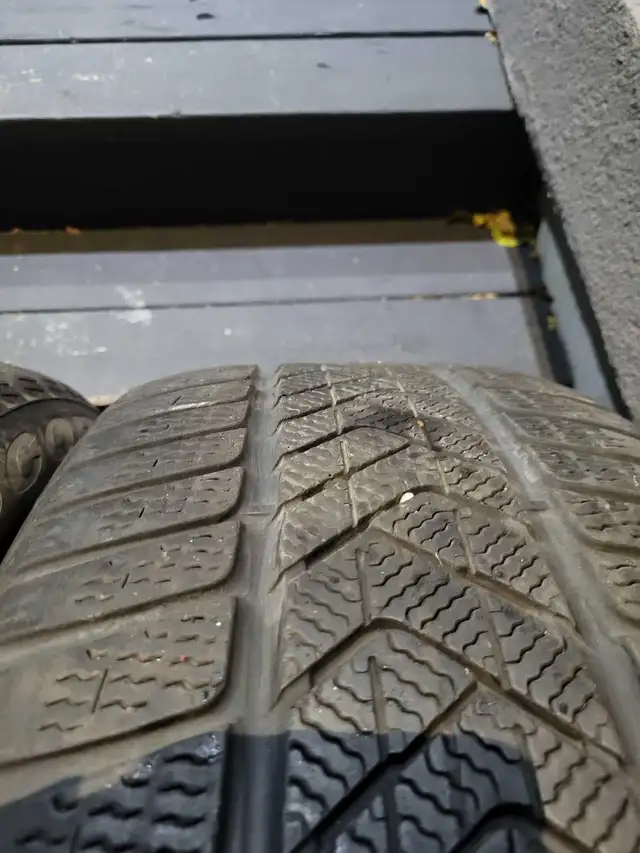 19" OEM BMW X5 X6 winter tire package 2019-2026  in Tires & Rims in City of Toronto - Image 8