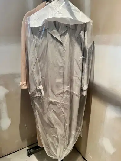 Long raincoat - like new Hilary Radley - size 8 Beige light green colour