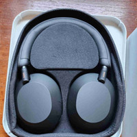 *REDUCED* SONY WH-1000XM5 Headphones