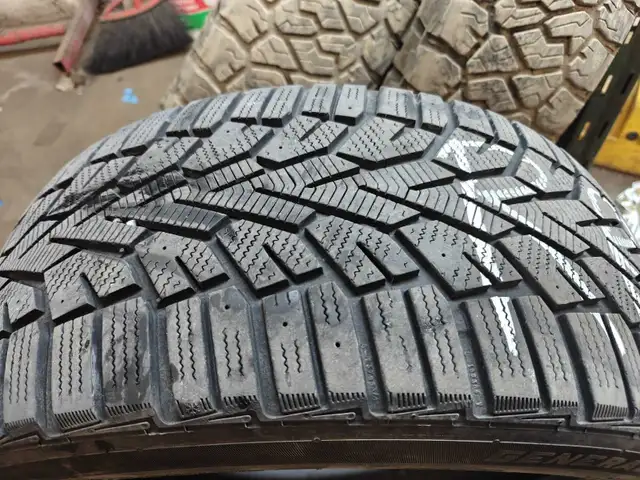 235/45R18 General ALTIMAX ARCTIC 12 winter tire in Tires & Rims in Mississauga / Peel Region - Image 3
