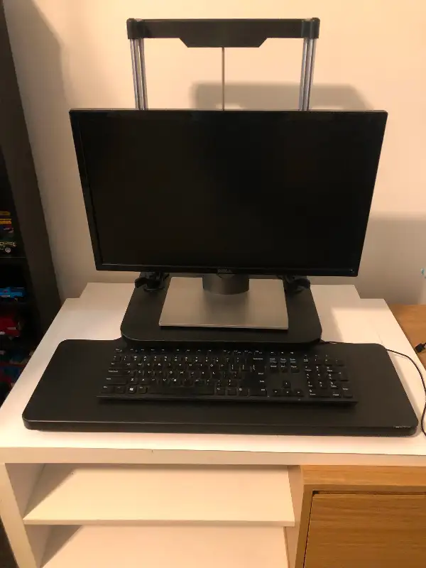 Computer desk, Sit/Stand in Desks in Stratford - Image 5