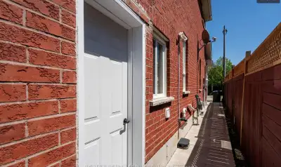 Bright 2 Rooms in legal basement