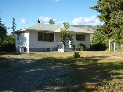 Close to schools in a country setting. Newly painted and new window coverings. Located in a Certifie...