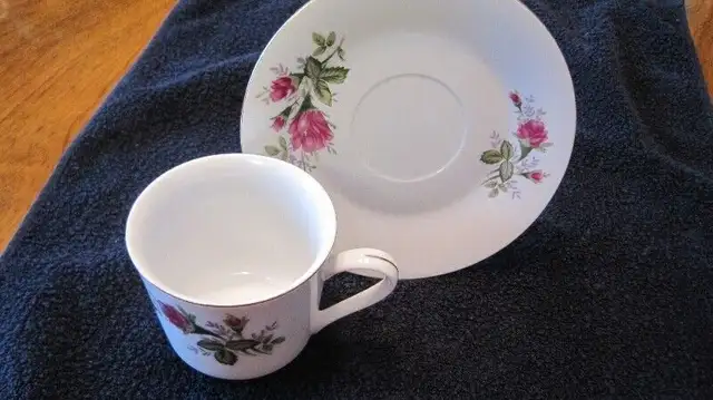 Tientsin porcelain cup and saucer in Arts & Collectibles in Saskatoon - Image 3