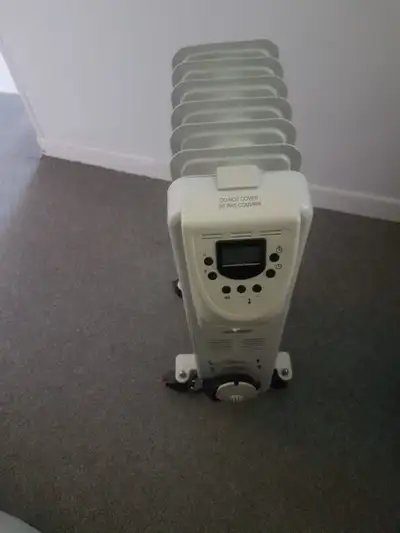 Radiateur d'appoint à huile GARRISON Chaufferette 40 DOLLARS, View more