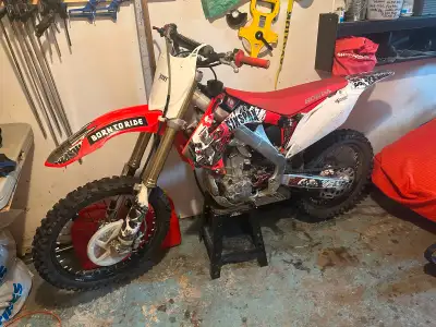 2010 crf 250r for sale bike in mint condition.