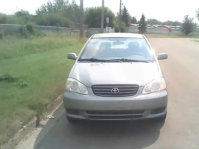 2003 Toyota Corolla LE552944922055168001