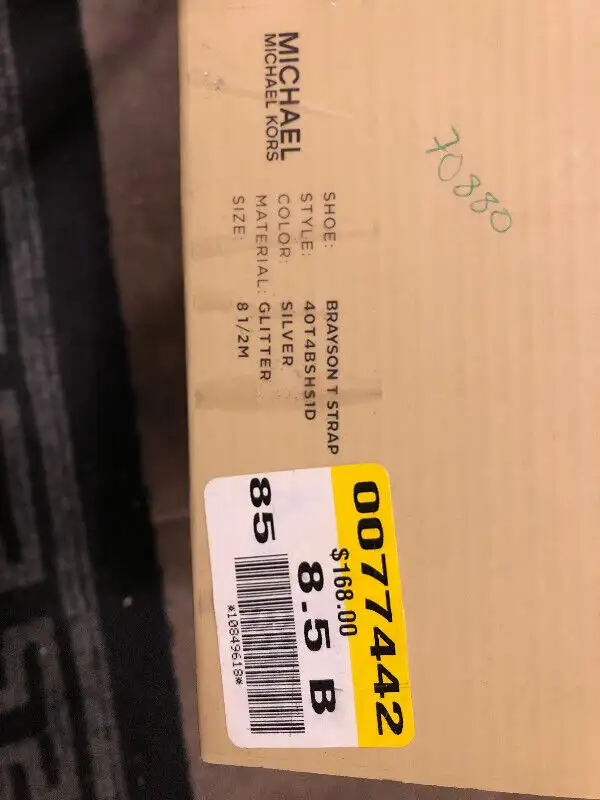 Women’s high heel sandals in Women's - Shoes in Edmonton - Image 8
