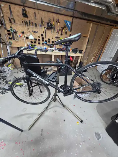 I'm selling a Trek 7.3 FX bike, perfect for commuting or recreational rides. This used bike has been...
