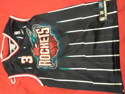 For sale is a Reebok Made in Korea, NBA # 3 Steve Francis, Houston Rockets Jersey. Size M In excelle...