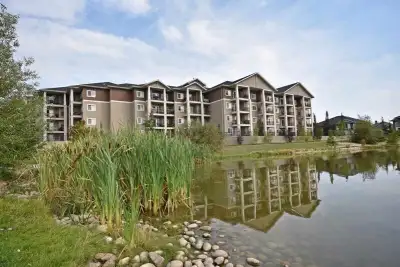 2 Bedroom 2 Full Bath Condo Leduc