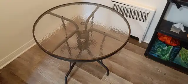 TABLE  Ikea Vangsta in Dining Tables & Sets in Granby - Image 5