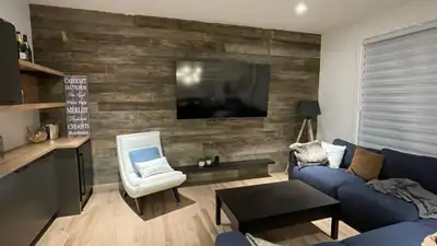 Bois de grange, View more