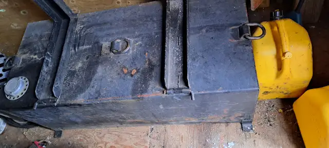 Diesel custom steel auxiliary tank fits dirt bikes NEW PRICE in Other Parts & Accessories in Red Deer - Image 3