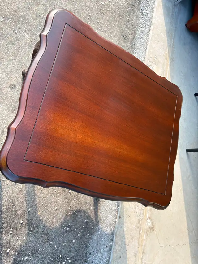Single Solid Wood Side Table in Coffee Tables in Peterborough - Image 6