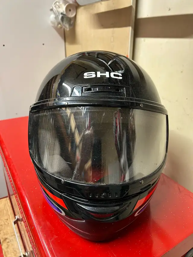 2 casques de moto neige SHC-200 in Motorcycle Parts & Accessories in Laval / North Shore - Image 2