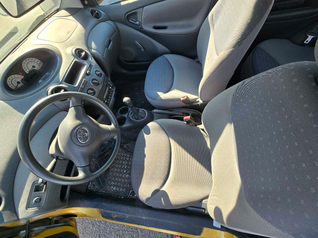 Toyota Echo 2005 a vendre dans Autos et camions  à Ville de Montréal - Image 4