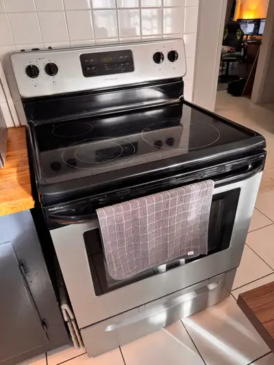 Stove for Sale - Pick up Nov 30th, View more