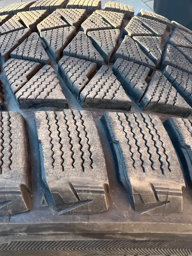 Winter Tires and Rims for sale 275/40R20 106T Blizzaks (BMW x5) in Tires & Rims in Mississauga / Peel Region - Image 2