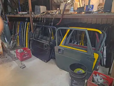 *** Jeep Junkie will buy your old Jeeps, parts and..memorabilia*** Tons and tons of Jeep parts speci...