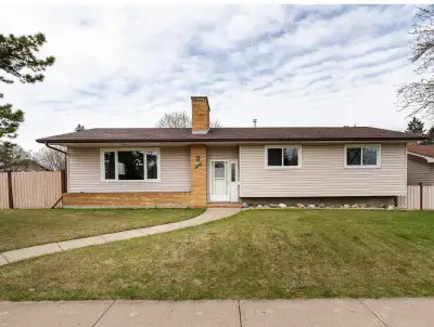 Spacious 4 Bedroom corner house with finished basement for rent