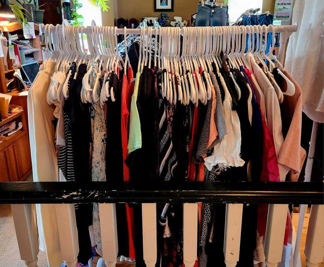 Huge clothing,shoes and jewelry etc sale! in Garage Sales in Abbotsford