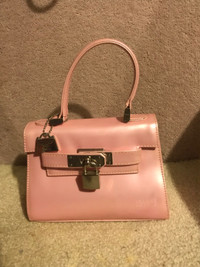 Pink purse - like New condition - $10
