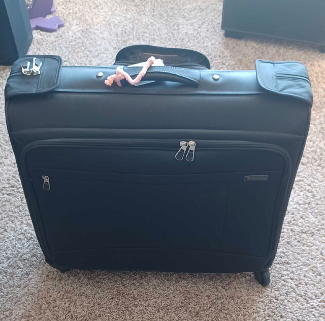 Luggage case  in Multi-item in Red Deer