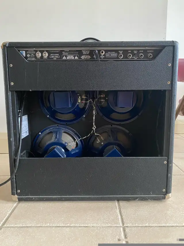 Fender 90’s Super Amp  in Amps & Pedals in City of Montréal - Image 3