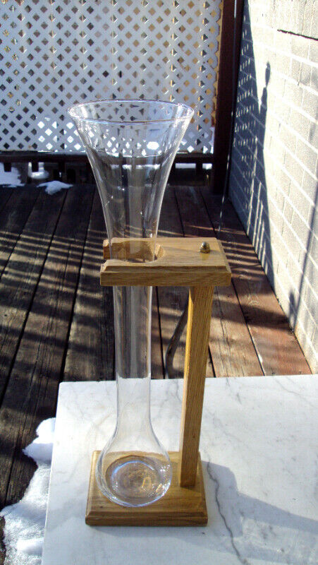 GLASS YARD OF ALE WITH WOODEN STAND in Arts & Collectibles in Mississauga / Peel Region