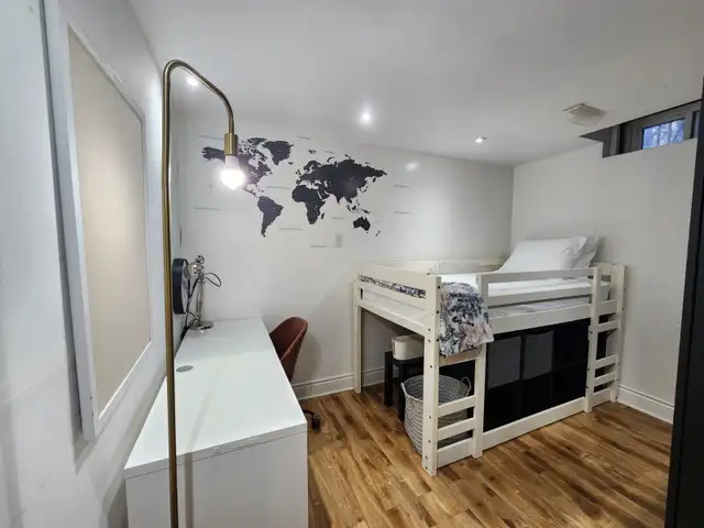 Shared room for rent