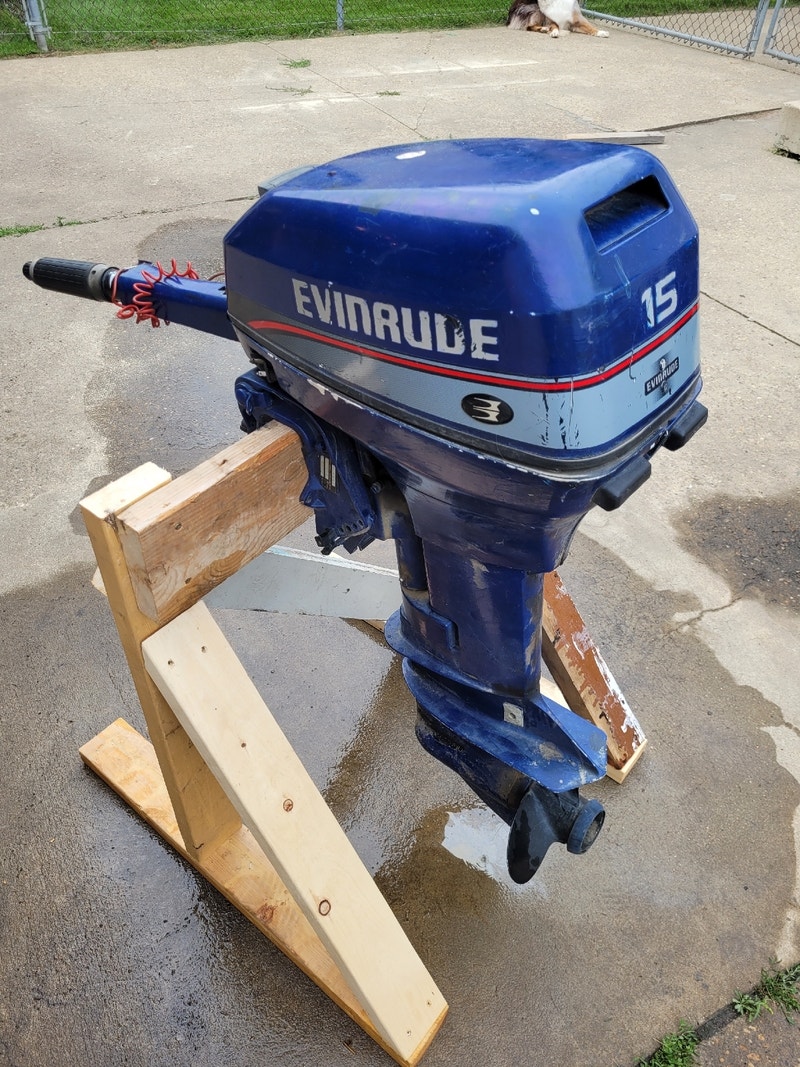 15hp 2 stroke outboard evinrude Powerboats & Motorboats Edmonton