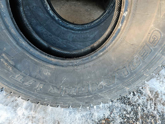 LT315/75R16 2 pneus d'hiver yokohama geolandar i/t (6) dans Pneus et jantes  à Sherbrooke - Image 3
