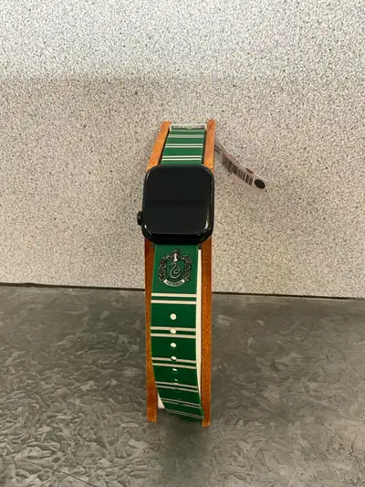 44MM Apple Watch Series SE 2 GPS (29737893), View more