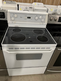 White whirlpool glass top stove nice clean unit 