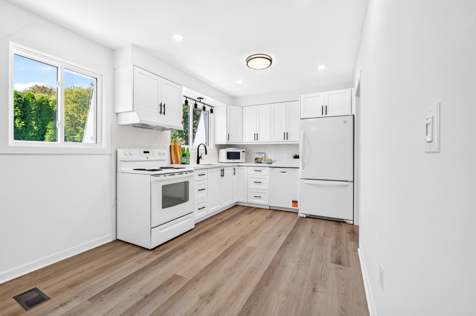 House For Sale, photo 7 of 19