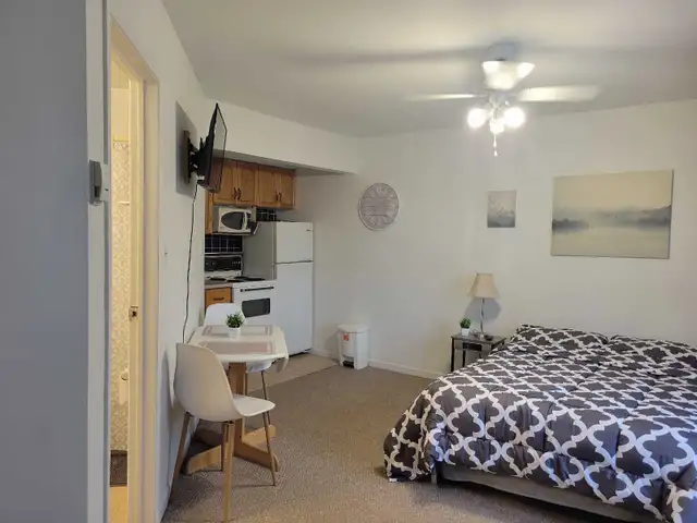 furnished and unfurnished Bachelor apartments available now in Long Term Rentals in Dartmouth - Image 4