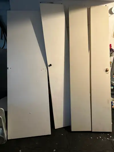 FREE 4 Doors / 4 Portes GRATUITES – Bon état – Lot complet seule, View more