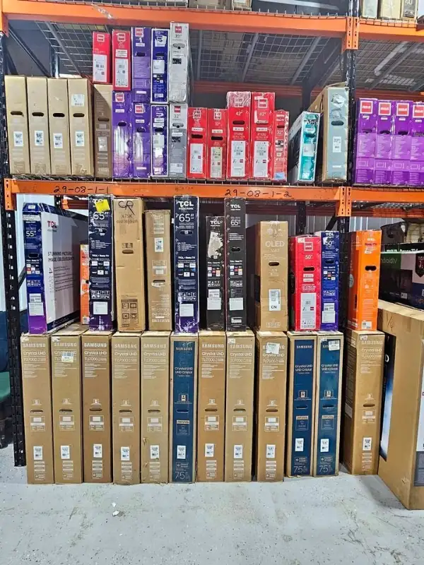 Smart TVs Clearance Sale in TVs in Mississauga / Peel Region - Image 2