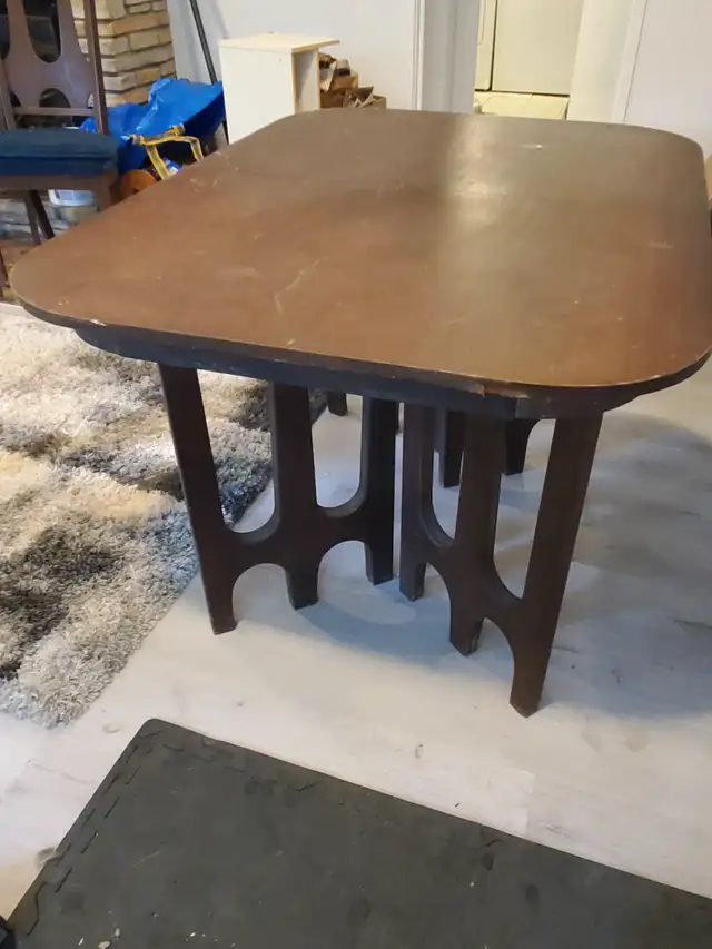 Wood kitchen table with 3 chairs