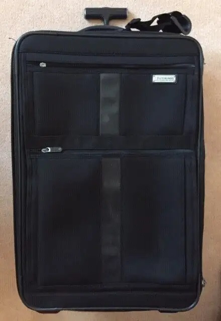 Victorinox Executive Wheeled Suitcase Bag Luggage - As New in Other in City of Toronto