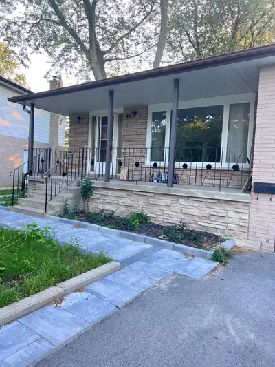 Scarborough Morningside/Lawrence 3b2b House For Rent