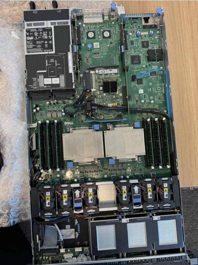 Dell PowerEdge R420 /R610– Dual Xeon CPUs – 24GB/48GB ECC in Servers in City of Montréal - Image 5