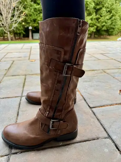 Women’s Leather Boots, Size 10, View more