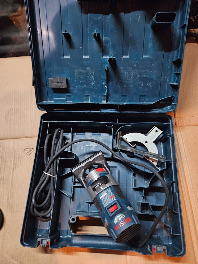 Bosch palm router  in Power Tools in Markham / York Region - Image 2