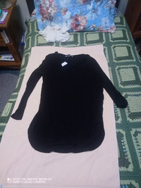 black long sleeved dressy top - large