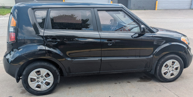2011 Kia Soul in Cars & Trucks in Windsor Region - Image 4