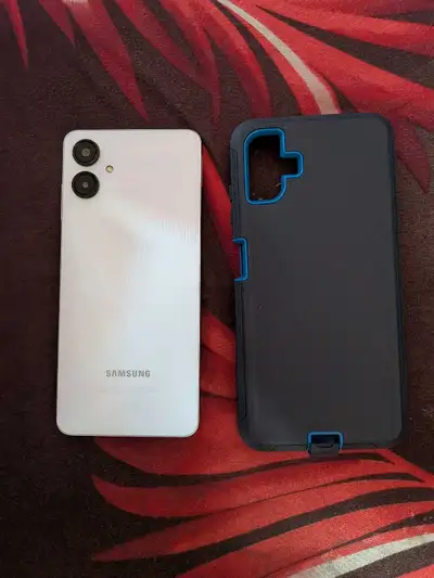 SAMSUNG A06 COMME NEUF BATTERIE 100%, View more